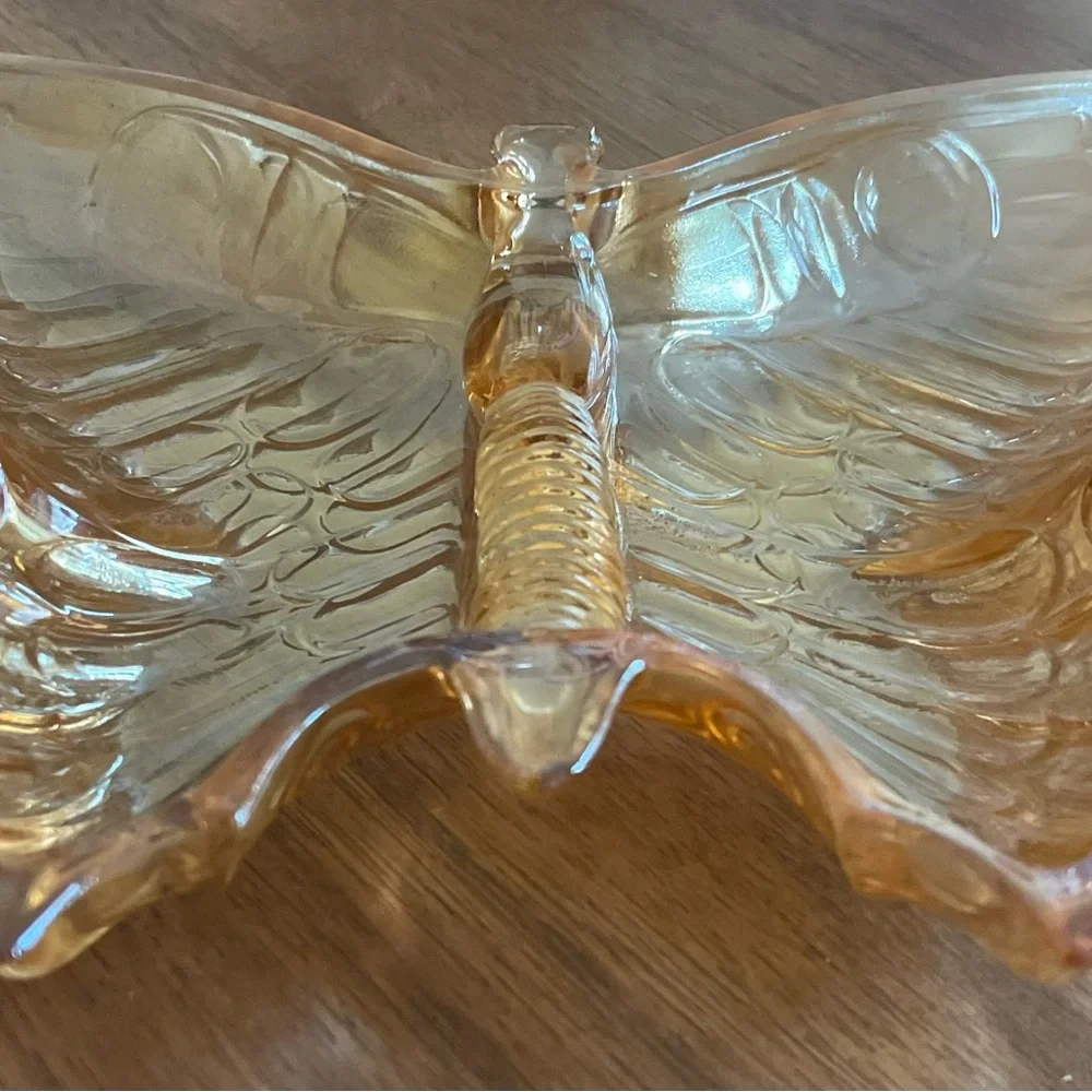 Jeanette Marigold Carnival Glass Butterfly Dish - Picture 4 of 6